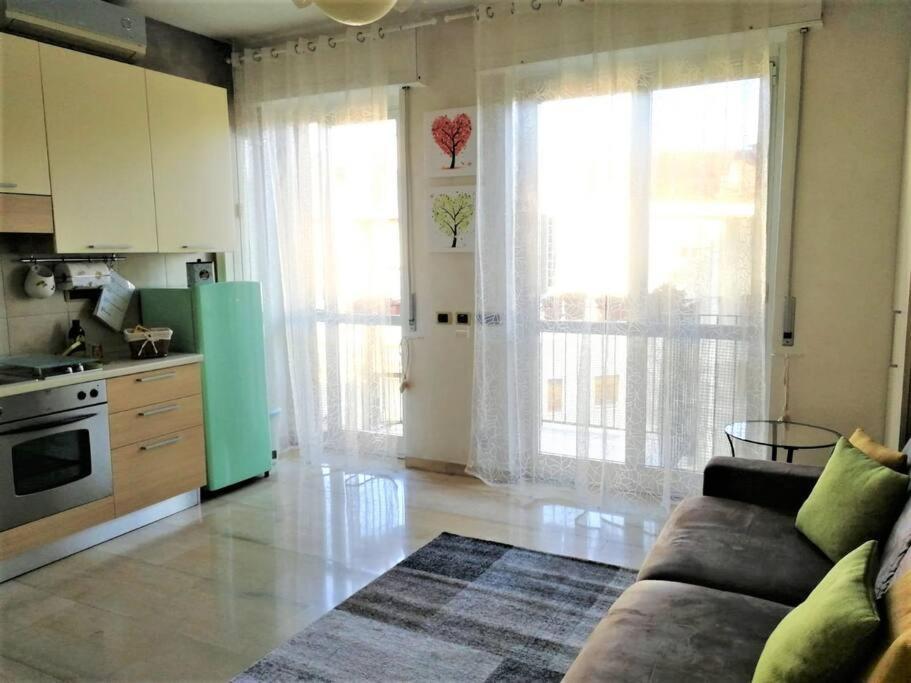 Gef House - Studio Apartment Bande Nere Милано Екстериор снимка