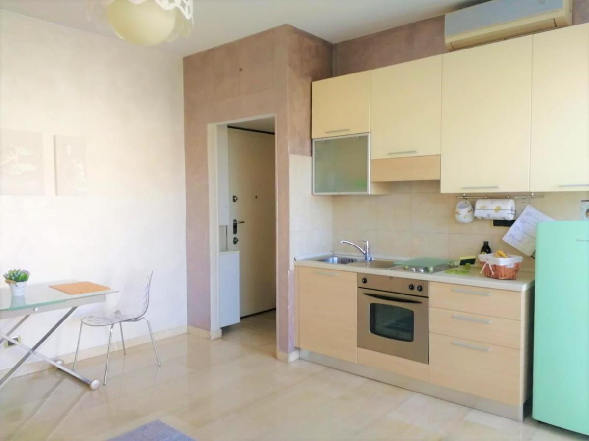 Gef House - Studio Apartment Bande Nere Милано Екстериор снимка